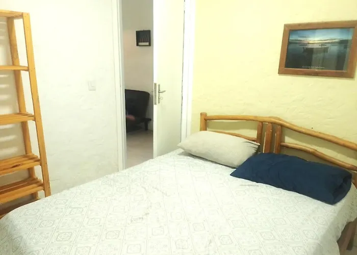 Surf Paradise Apartamentos